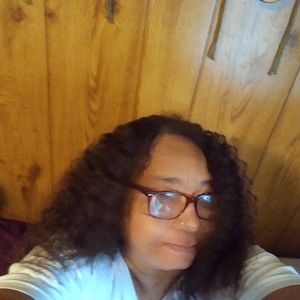 Meet your Posher, Frances